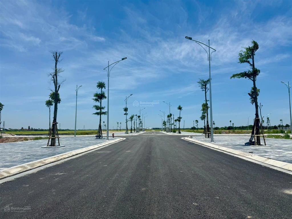 Đất nền ven biển hưng yên, khu kinh tế tự do. giá chỉ 1,x tỷ/lô, ck đến 5% cho khách mua sớm gđ 1