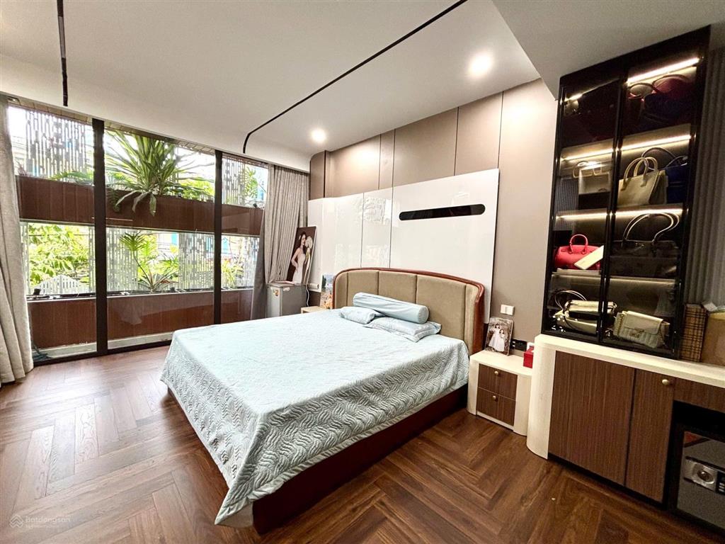 Bán nhà đẹp, giá tốt, nhà 3 tầng tại đường lê đình dương, hải châu, đà nẵng