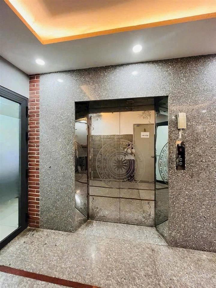Cho thuê tòa nhà 7 tầng lê văn việt, tp. thủ đức