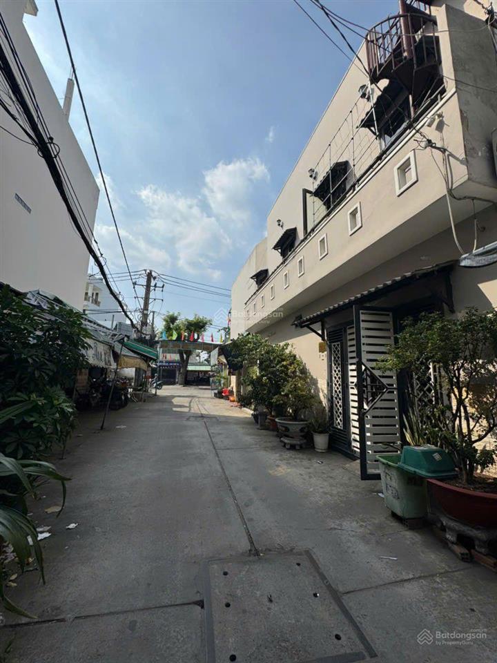 Hot góc 2 mtkd trương phước phan mt đường 12m có lề hẻm xe hơi thông 2 tầng 4x22m giảm 500 còn 9 tỷ