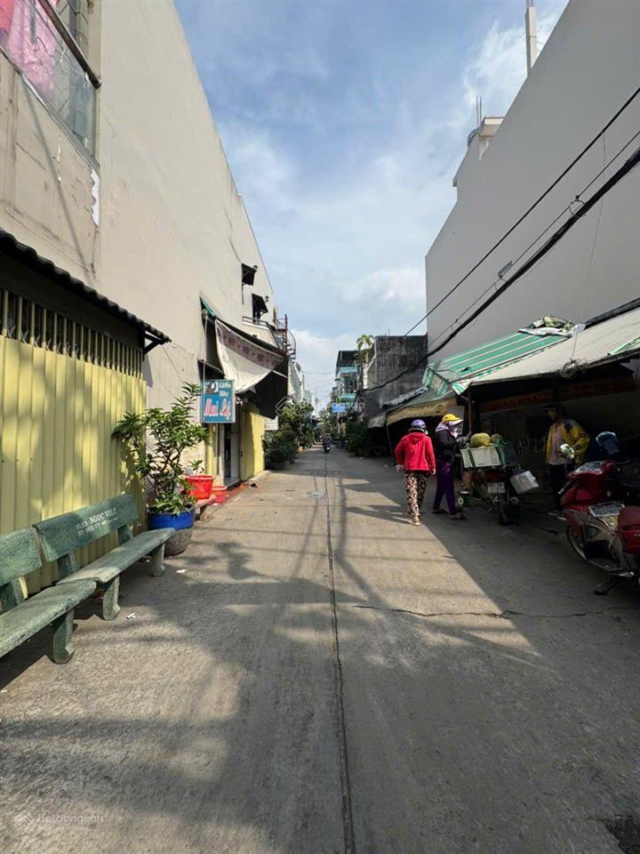 Hot góc 2 mtkd trương phước phan mt đường 12m có lề hẻm xe hơi thông 2 tầng 4x22m giảm 500 còn 9 tỷ
