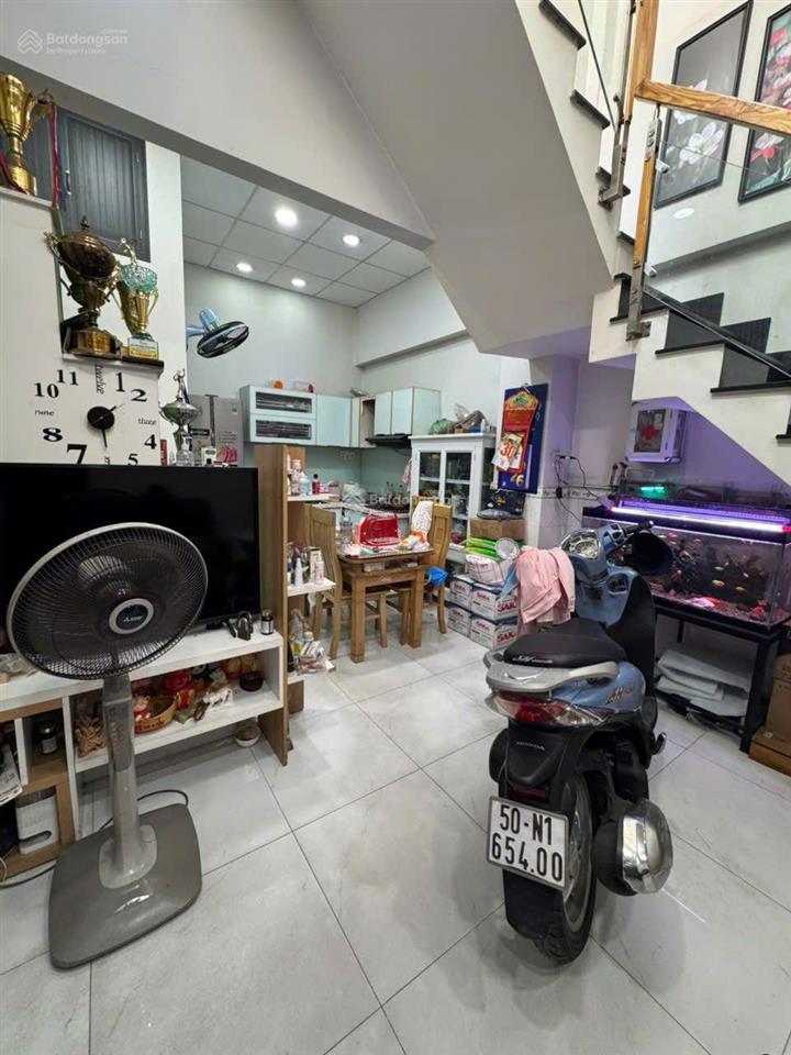 Hot góc 2 mtkd trương phước phan mt đường 12m có lề hẻm xe hơi thông 2 tầng 4x22m giảm 500 còn 9 tỷ