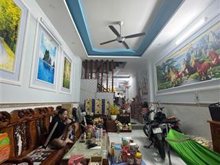 Nhà 2mt mã lò  tktq lộ giới ít xe hơi ngủ nhà 4 tầng đúc 4x18m chỉ hơn 8 tỷ