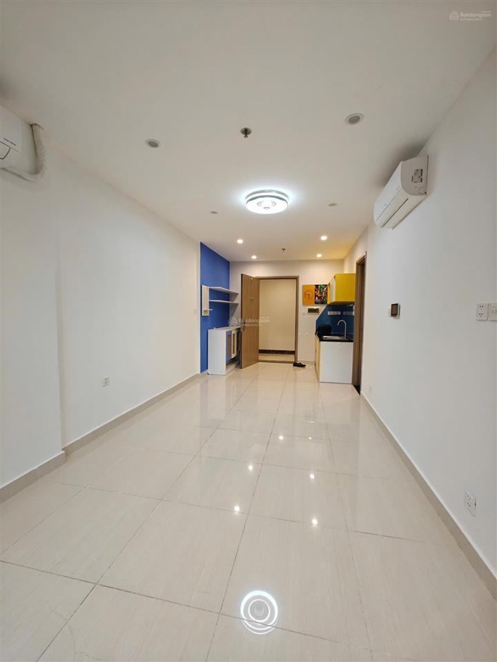 Bán nhanh căn studio có ban công, sổ hồng, tầng thấp, giá bán chỉ 1,65 tỷ  0976 911 ***