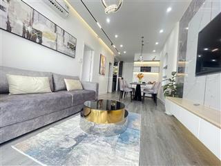 Cần bán gấp căn hộ 2 phòng ngủ, mặt tiền đường trương đình hội  f16 quận 8 cách võ văn kiệt 200m.