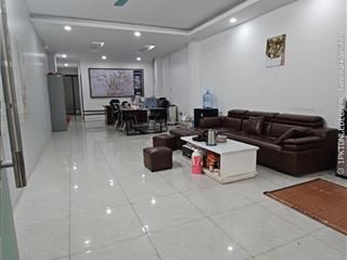 Cho thuê sàn văn phòng tầng 1 mặt đường chính kđt geleximco có lối đi riêng, ngăn phòng