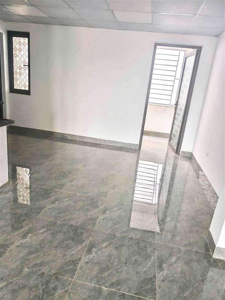Cho thuê nhà hoàn thiện đẹp có thang máy khu c geleximco, lê trọng tấn
