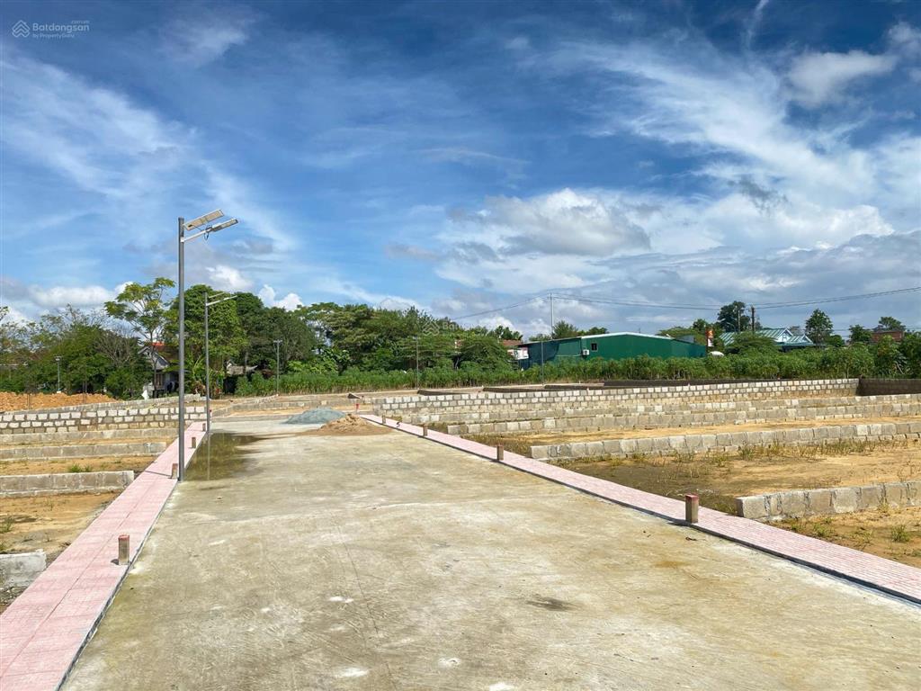 Đất vị trí đẹp hương trà sát kcn, gần siêu thị go!, giá 550 triệu sát mặt tiền trần bạch đằng