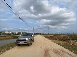 Chính chủ bán lô số 111 ở khu đấu giá chọt bún(chợ vạc)  hùng tiến, nam đàn mt 12m  giá đầu tư