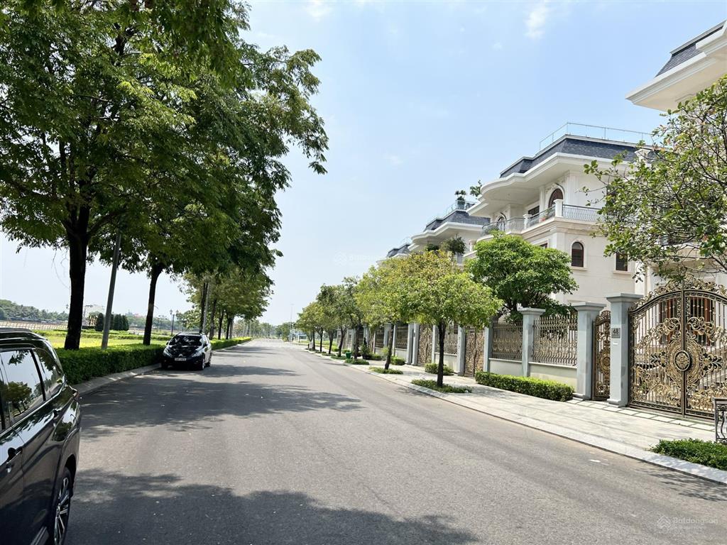 Ngộp bank bán gấp biệt thự 13x17m 3 tầng ngay city land giá chỉ 19.9 tỷ