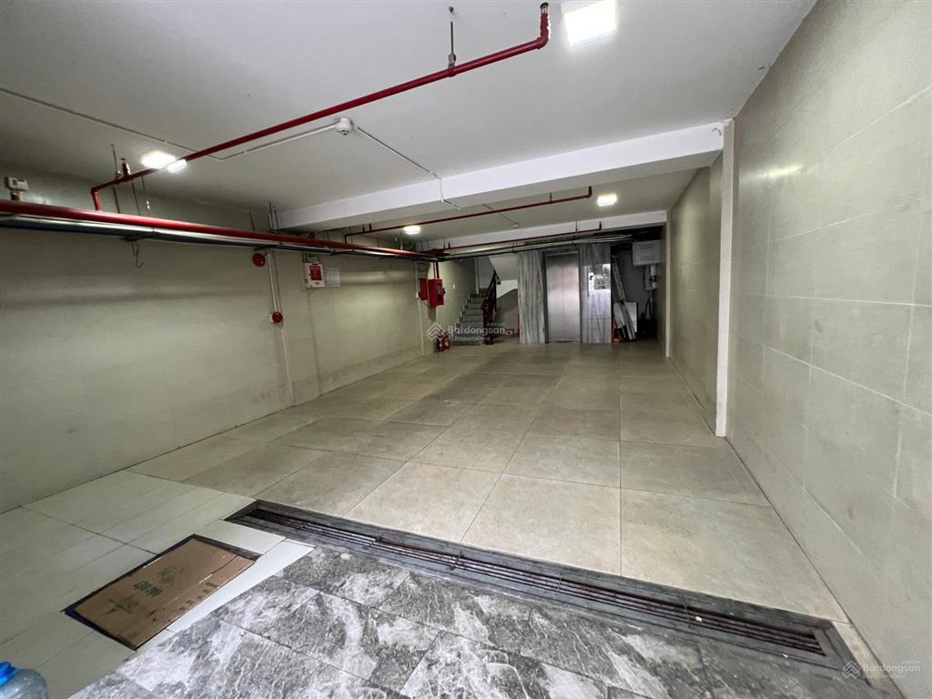 Cho thuê nhà 1 hầm 7 tầng diện tích sàn 520m2 ngay nhà thi đấu phú thọ  lý thường kiệt giá 110tr