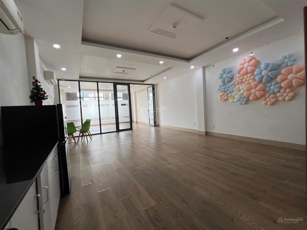 Cho thuê nhà 1 hầm 7 tầng diện tích sàn 520m2 ngay nhà thi đấu phú thọ  lý thường kiệt giá 110tr