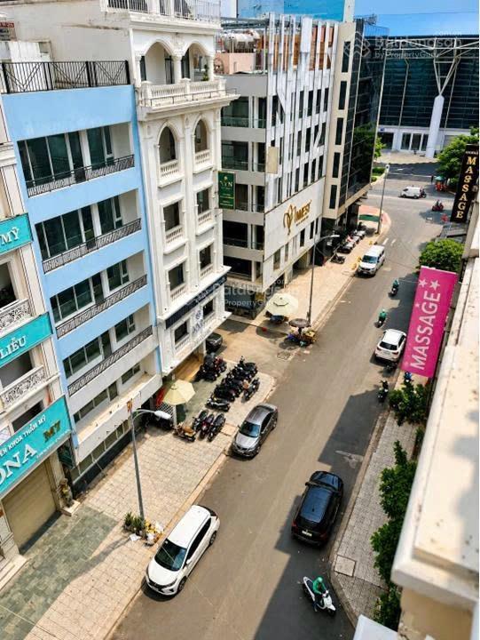 Cho thuê nhà 1 hầm 7 tầng diện tích sàn 520m2 ngay nhà thi đấu phú thọ  lý thường kiệt giá 110tr