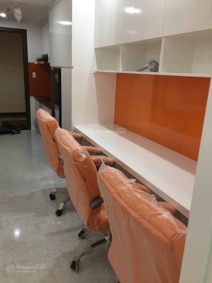 Cho thuê văn phòng phú nhuận, dt 32m2 giá 9tr/th. full nội thất. gần sân bay