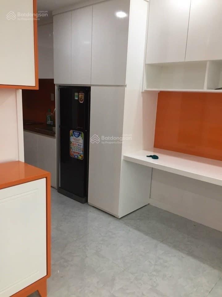 Cho thuê văn phòng phú nhuận, dt 32m2 giá 9tr/th. full nội thất. gần sân bay