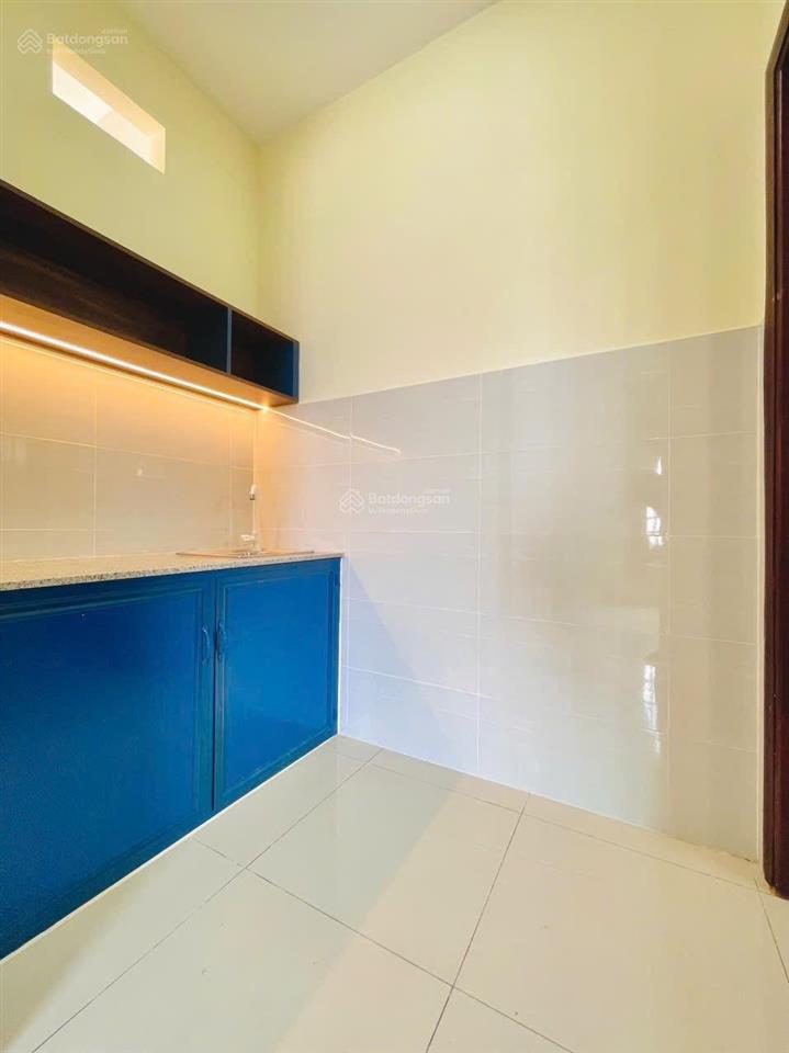 1 phòng ngủ tách bếp 35m2 có bancol siêu thoáng mát cuối dương quảng hàm gần chợ an nhơn  đầy đủnt