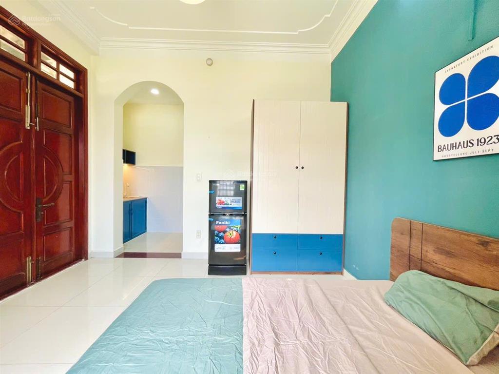 1 phòng ngủ tách bếp 35m2 có bancol siêu thoáng mát cuối dương quảng hàm gần chợ an nhơn  đầy đủnt