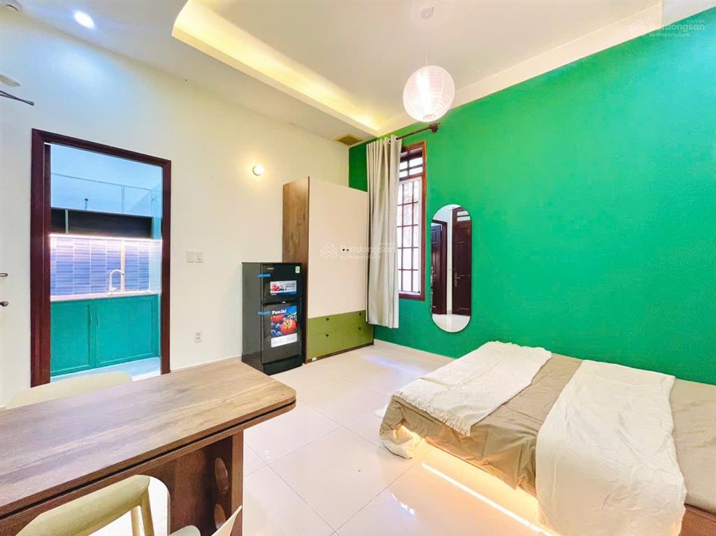 1 phòng ngủ tách bếp 35m2 có bancol siêu thoáng mát cuối dương quảng hàm gần chợ an nhơn  đầy đủnt