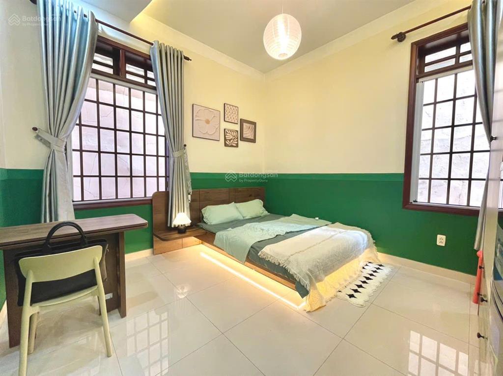 1 phòng ngủ tách bếp 35m2 có bancol siêu thoáng mát cuối dương quảng hàm gần chợ an nhơn  đầy đủnt