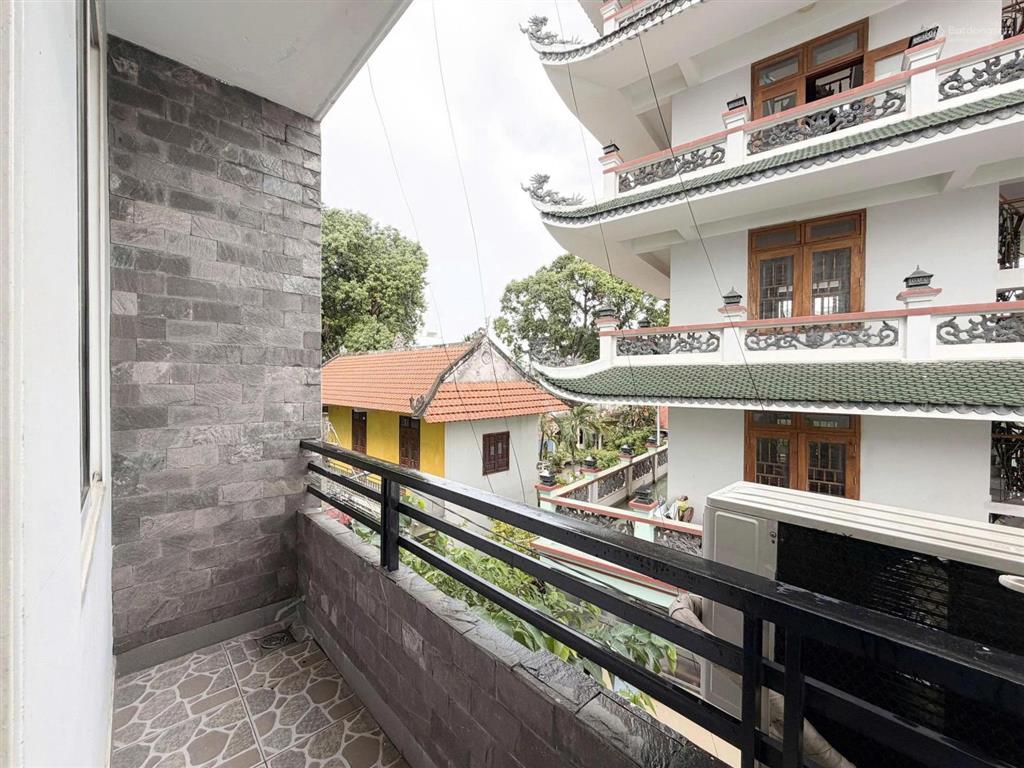 Căn hộ bancol thoáng mát ngay nguyễn thái sơn thuận tiện di chuyển ra phạm văn đồng đi các quận