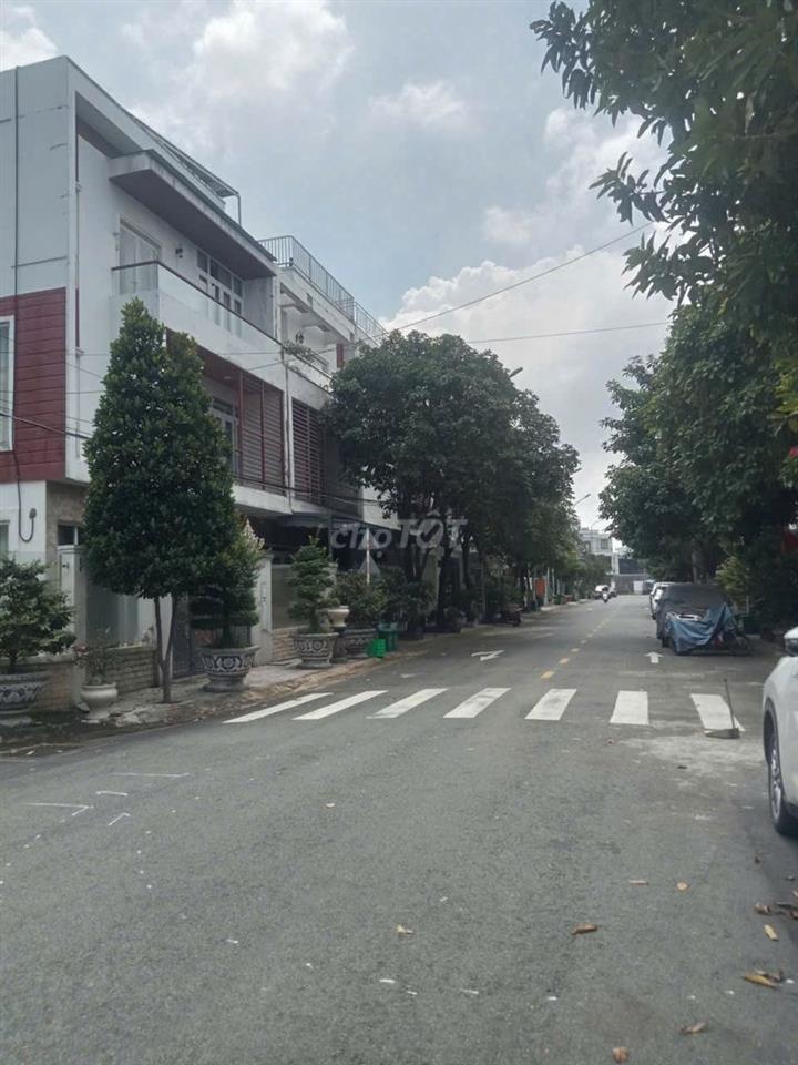 CHÍNH CHỦ CẦN BÁN NHÀ TẠI  Xã Tân Xuân, Huyện Hóc Môn, Tp Hồ Chí Minh