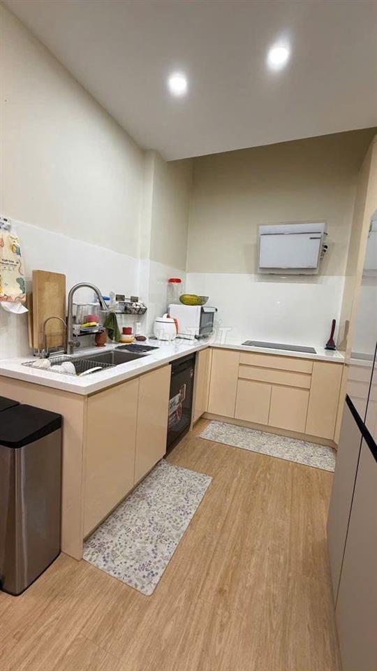 BÁN NHÀ MỚI ĐẸP - Ô TÔ ĐẬU CỬA TẠI  Phường 10, Quận 4, Tp Hồ Chí Minh
