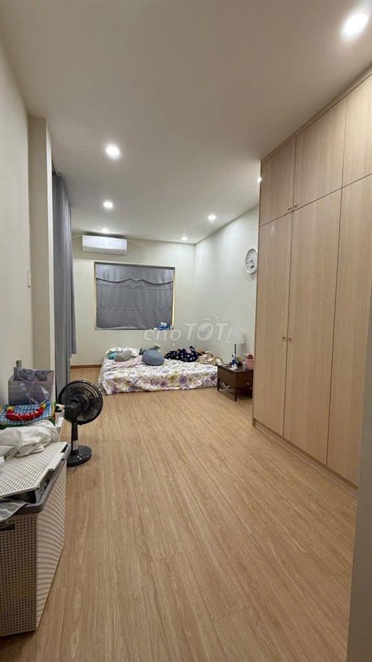 BÁN NHÀ MỚI ĐẸP - Ô TÔ ĐẬU CỬA TẠI  Phường 10, Quận 4, Tp Hồ Chí Minh