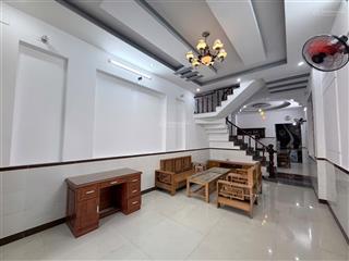 Hiếm! nhà 1 trệt 1 lầu kdc đồng bộ trung tâm dĩ an , 3pn gần vincom dĩ an gia hơn 4 tỷ