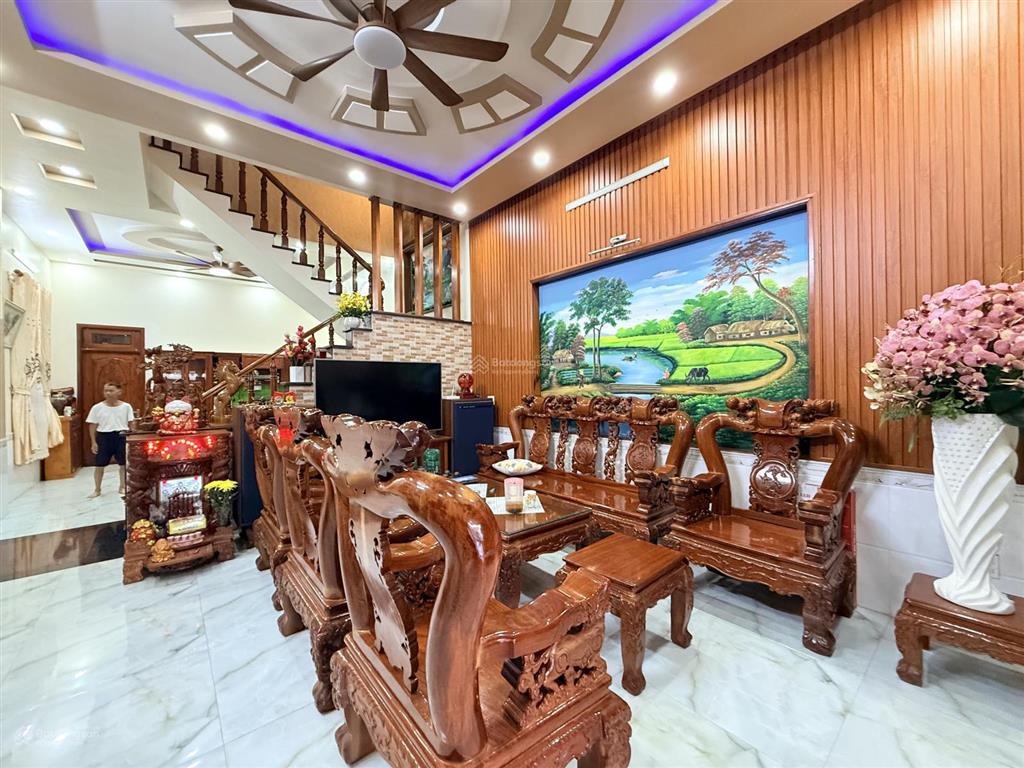 Nhà 4 tầng kết hợp 9 căn hộ dịch vụ 357m² (ngang 7) dòng tiền hơn 30 triệu/tháng