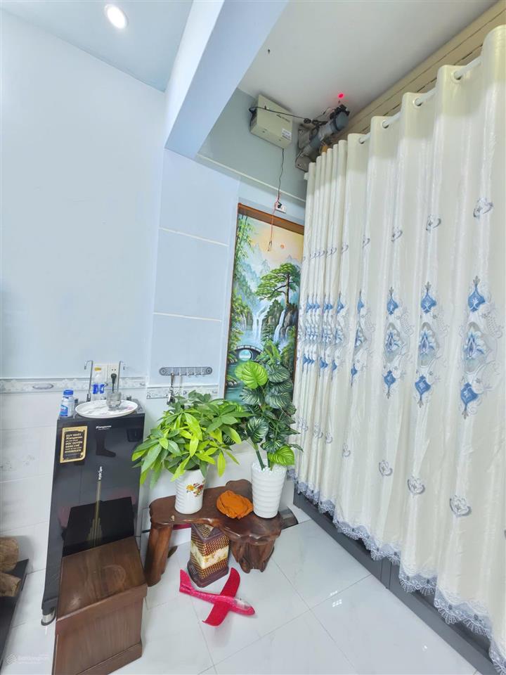 Chỉ hơn 1 tỷ sở hữu ngay nhà 1 trệt 1 lầu trung tâm tp. dĩ an