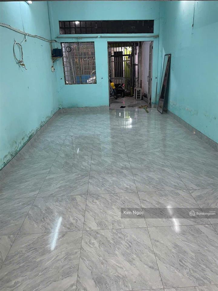 Chính chủ cần bán nhà cấp 4 sổ riêng bình chiểu, thủ đức giá tốt  0979 191 ***