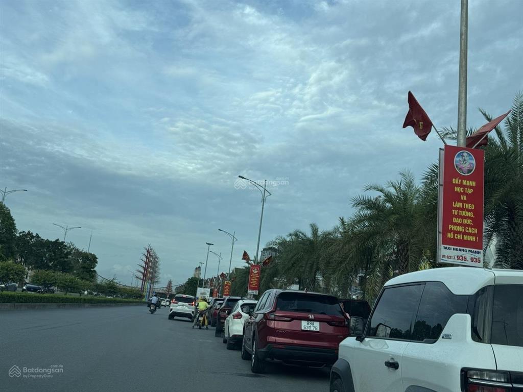 Giảm giá 28%! lô góc 104m2 siêu phẩm sao biển vin2 nghĩa trụ, văn giang