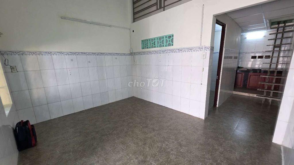 NHÀ ĐẸP QUẬN 12 – ĐƯỜNG 5M, Ô TÔ ĐỖ CỬA – SỔ HỒNG RIÊNG!