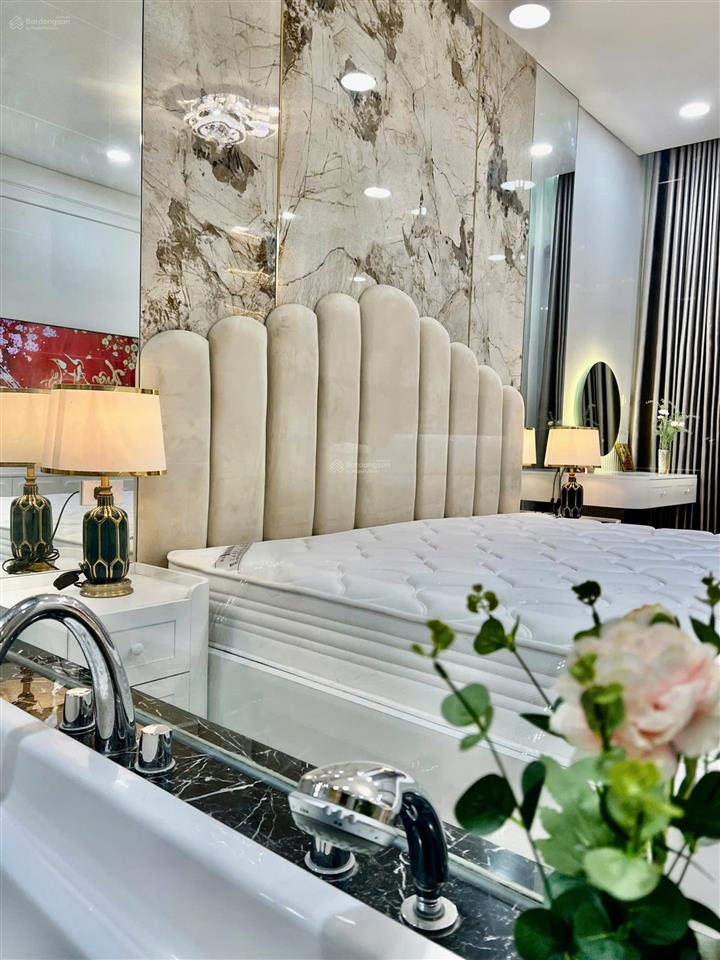 Cam kết giá chuẩn bán nhanh căn hộ 79m2 tòa a3 vinhomes gardenia giá 8,1 tỷ  0988 288 ***