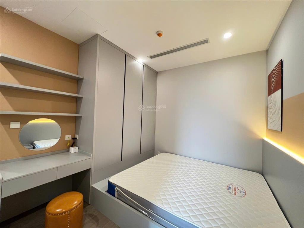 Bán căn hộ 118m2 3pn2vs dự án the garden mễ trì tầng trung ban công đông nam đang cho thuê 27tr/th
