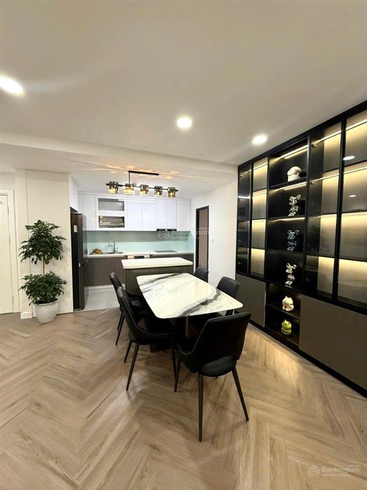 Cho thuê căn hộ 98m2 dự án hà đô parkl view tầng trung full đồ đẹp chỉ việc vào ở giá 16tr/tháng