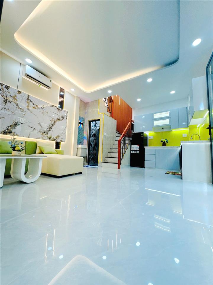 Nhà mới 2 tầng (ngang 7.6m) sát mặt tiền đường Hưng Phú P9Q8