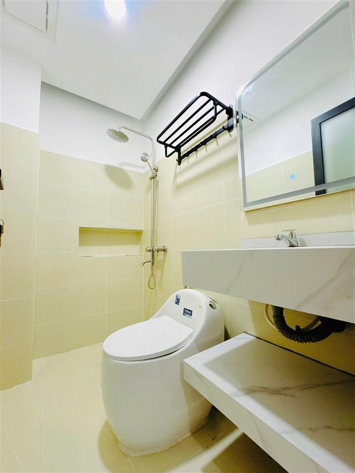 Nhà mới ngang 8m sang trọng Hưng Phú P9Q8 cách mặt tiền 3 căn. Giá: 6.2 tỷ
