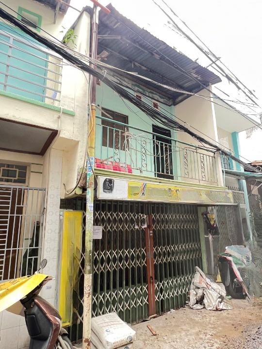 Nhà cũ 2 tầng HXH thông Hưng Phú ngay sát mặt tiền Dã Tượng P10Q8. Giá: 5.18 tỷ