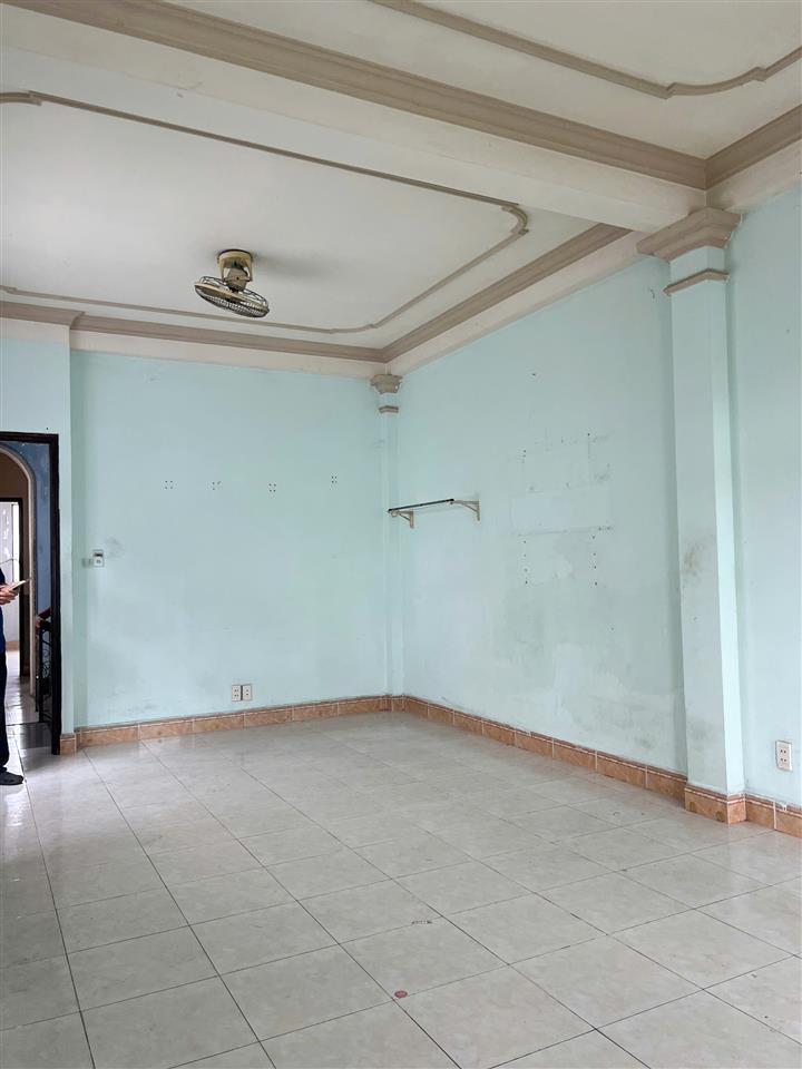 Cho thuê nhà góc 4 tầng mặt tiền Hoàng Kim Giao P5Q8. Giá: 25 triệu/tháng