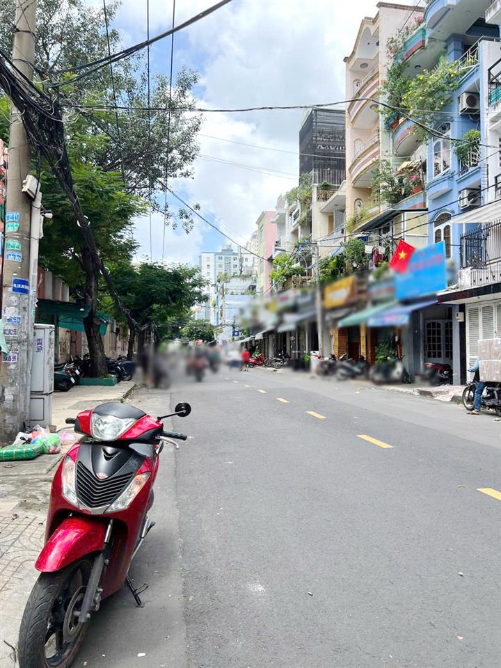 Nhà 2 tầng mặt tiền đường Tân Phước P6Q10. Giá: 11.8 tỷ