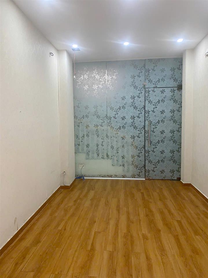 Nhà 2 tầng mặt tiền đường Tân Phước P6Q10. Giá: 11.8 tỷ
