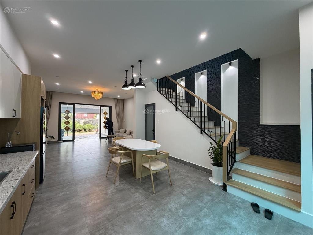 Nhà mới xây phong cách hiện đại nội thất cao cấp phường 1, tp. bảo lộc