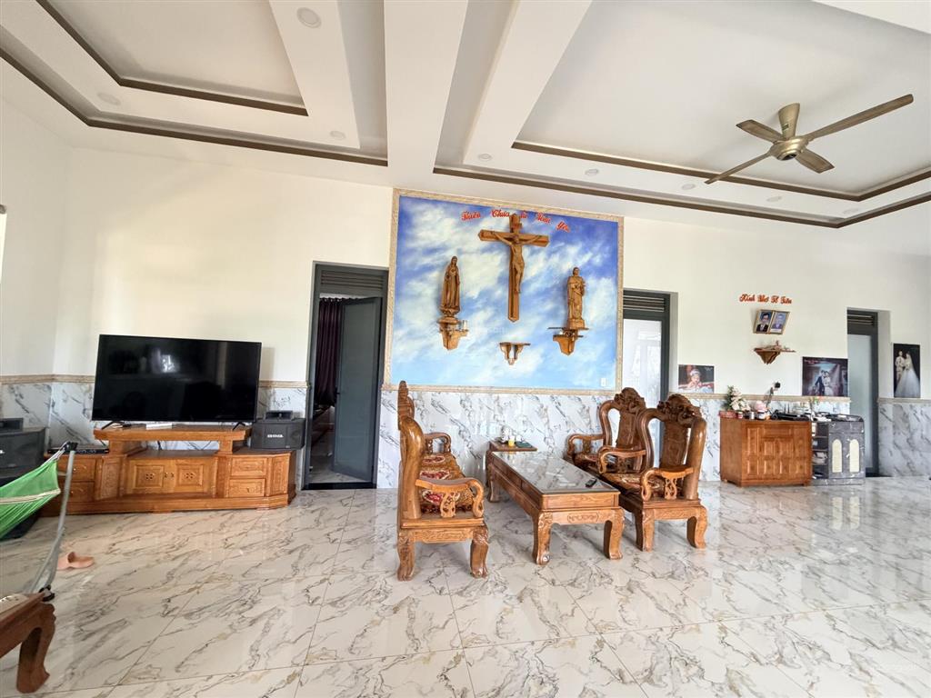 Hà nội có hàm cá mập bảo lộc có căn nhà dành riêng cho cá mập vip  nhà sân vườn 1163.4m2