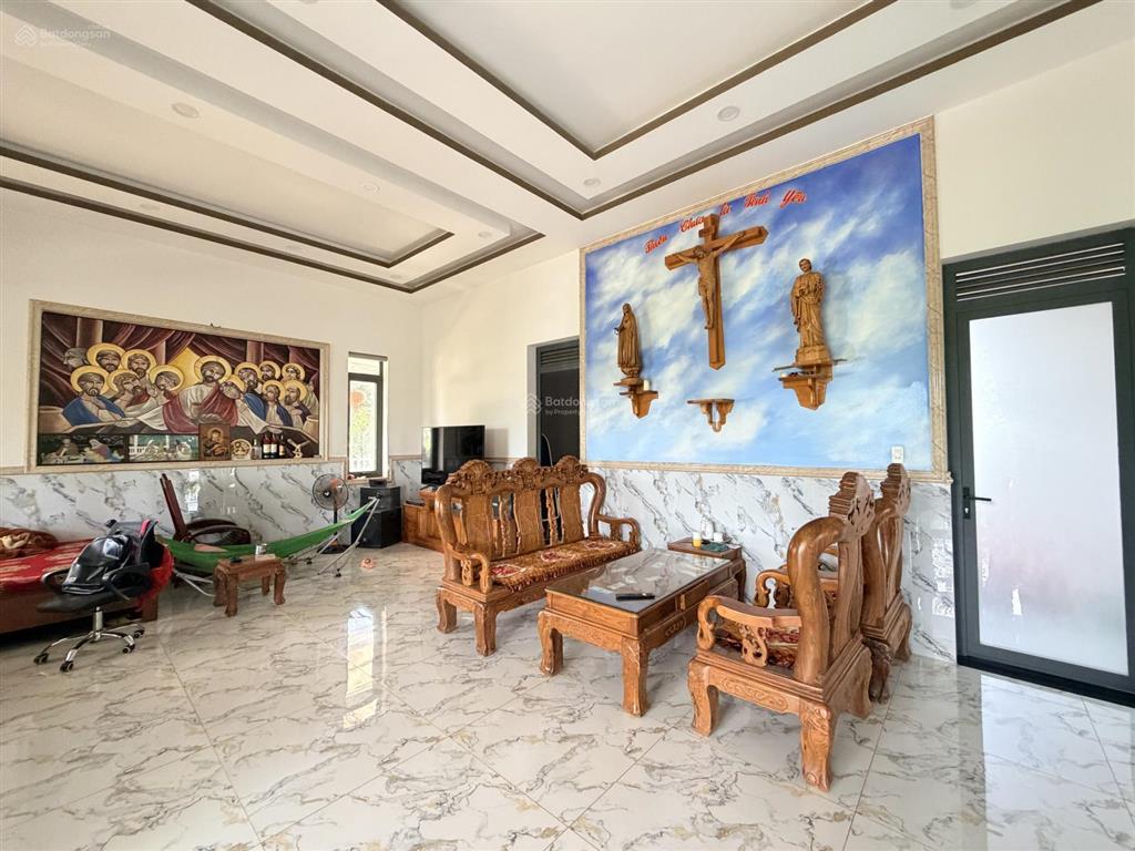 Hà nội có hàm cá mập bảo lộc có căn nhà dành riêng cho cá mập vip  nhà sân vườn 1163.4m2