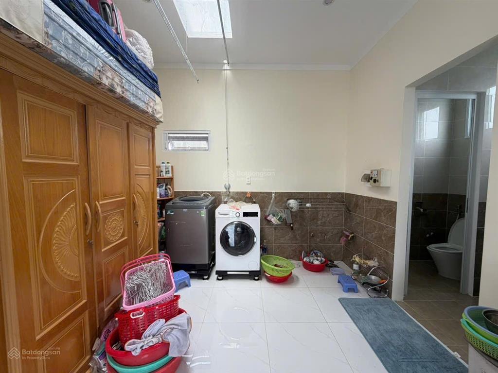 Hạ từ 5tỷ xuống còn có 3tỷ9, gia chủ gửi bán nhà mặt tiền nguyễn thái bình  cách chợ chỉ 300m