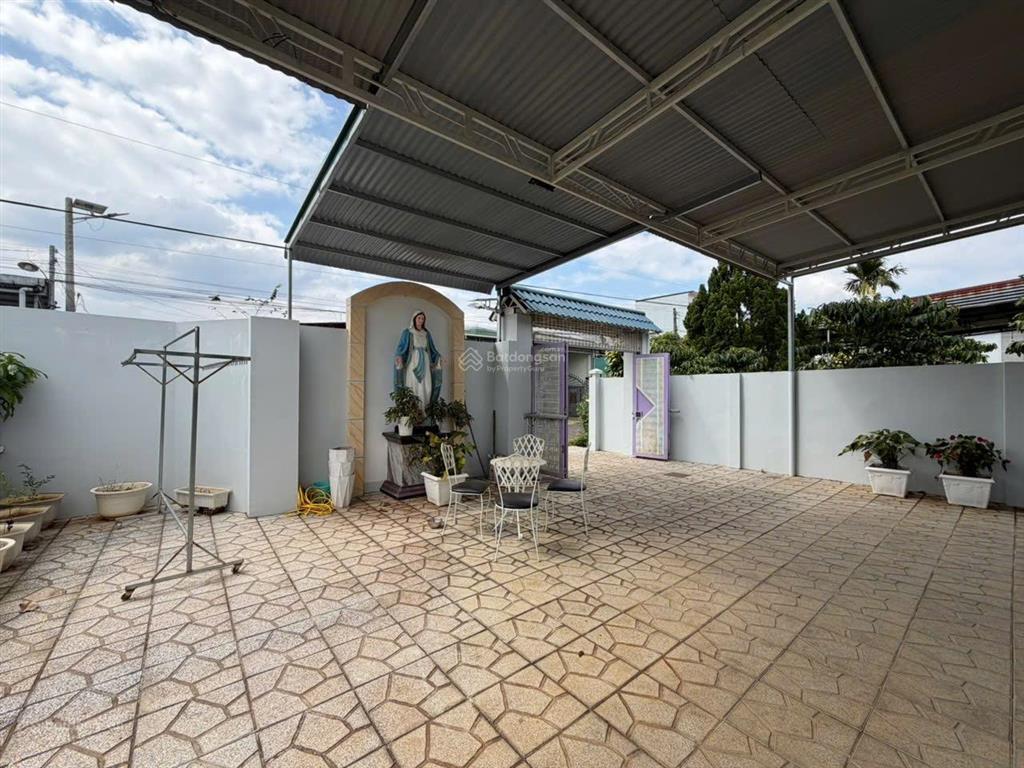 Hạ từ 5tỷ xuống còn có 3tỷ9, gia chủ gửi bán nhà mặt tiền nguyễn thái bình  cách chợ chỉ 300m