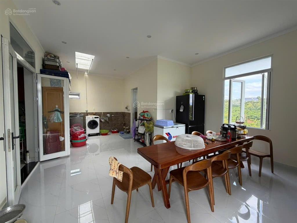 Hạ từ 5tỷ xuống còn có 3tỷ9, gia chủ gửi bán nhà mặt tiền nguyễn thái bình  cách chợ chỉ 300m