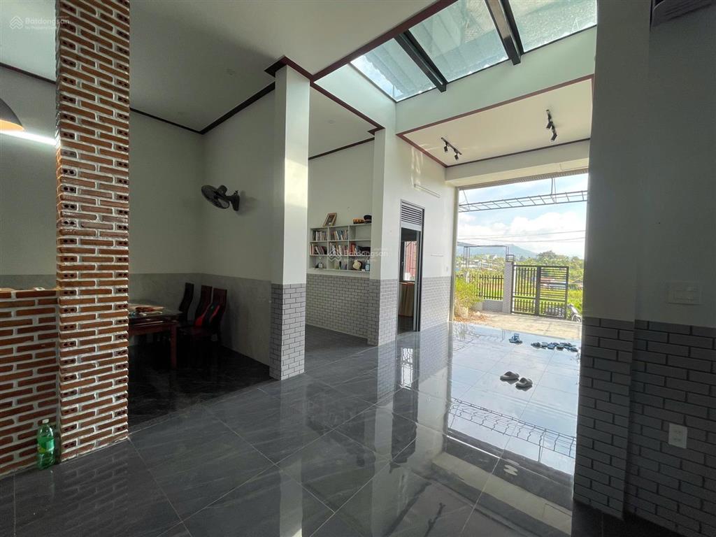 Nhà vườn nghỉ dưỡng  view núi đại bình 10mx33.7m sẵn 200m2 thổ cư