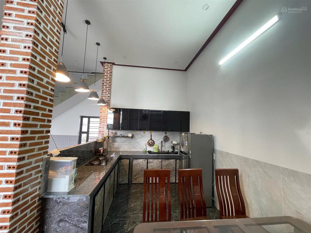 Nhà vườn nghỉ dưỡng  view núi đại bình 10mx33.7m sẵn 200m2 thổ cư
